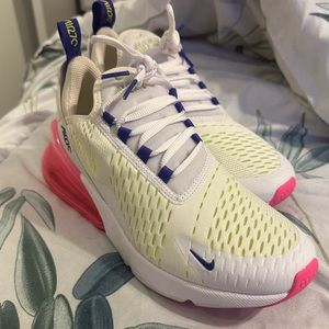 Women’s Nike air max 270 size 8